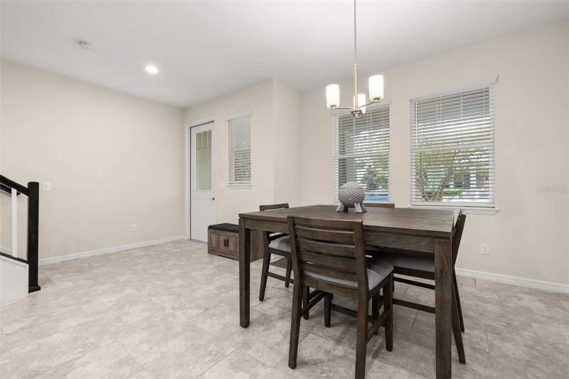 3 bedroom Townhouse at 8067 Glenlloyd Avenue, Hawksmoor-Ph 1, Winter Garden — photo 5