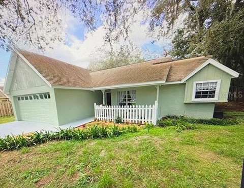 40107 Oakridge Drive, home for sale in Lady Lake 32159