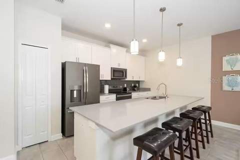 4905 Windermere Avenue, Kissimmee FL - photo 6 of 27