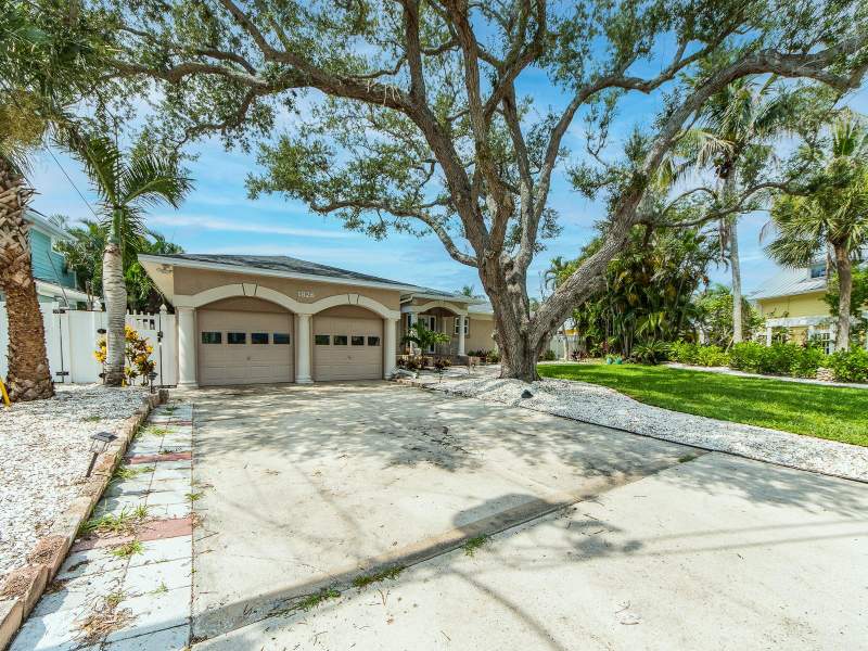 3 bedroom Single Family Residence at 1826 Venetian Point Drive, Venetian Point, Clearwater — photo 2