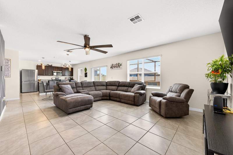 4 bedroom Single Family Residence at 3353 Eastgrove Terrace, Eastgrove, Sanford — photo 2