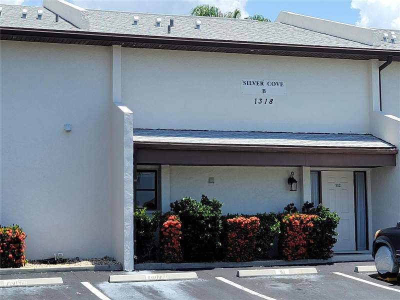 2 bedroom Condominium at 1318 Wesley Drive #3, Silver Cove, Punta Gorda — photo 2