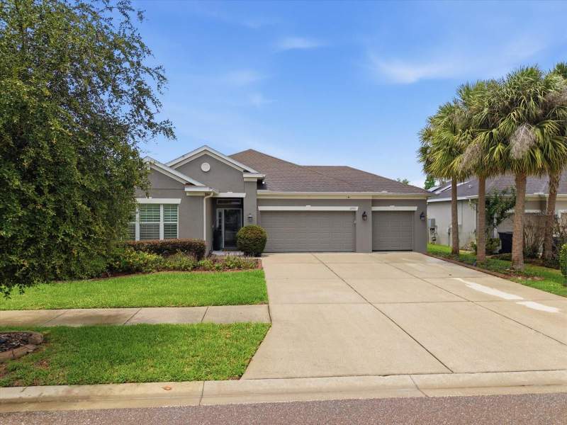 4 bedroom Single Family Residence at 17735 Bright Wheat Drive, Enclave At Channing Park, Lithia — photo 2