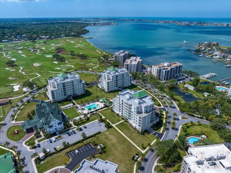 2 bedroom Condominium at 125 Belleview Boulevard #302, Residences At Belleview Place Condo, Belleair — photo 2
