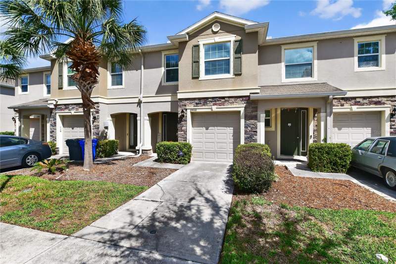 3 bedroom Townhouse at 10420 Butterfly Wing Court, Avelar Creek North, Riverview — photo 2