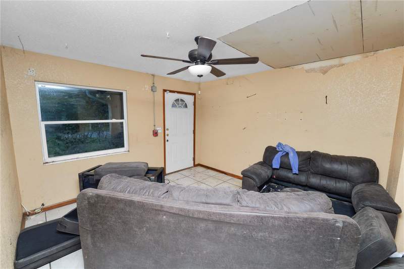 4 bedroom Single Family Residence at 3449 Doreen Drive, Winston Heights, Lakeland — photo 3