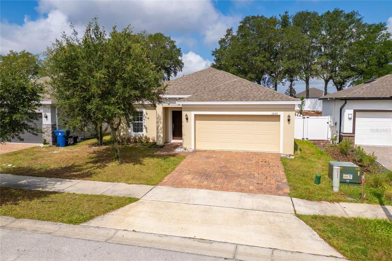 3 bedroom Single Family Residence at 1209 STRATTON AVENUE, GROVELAND SUNRISE RIDGE, GROVELAND — photo 4