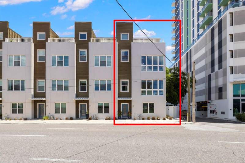 Skye 333 Townhomes
