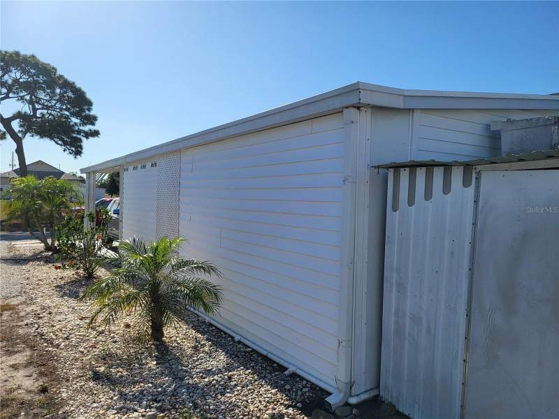 3 bedroom Mobile Home at 12017 Cartwright Drive, Ponderosa Park, Hudson — photo 5