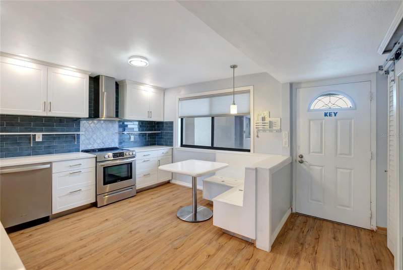 2 bedroom Condominium at 1581 Gulf Boulevard #302N, Harbour The Condo, Clearwater Beach — photo 3