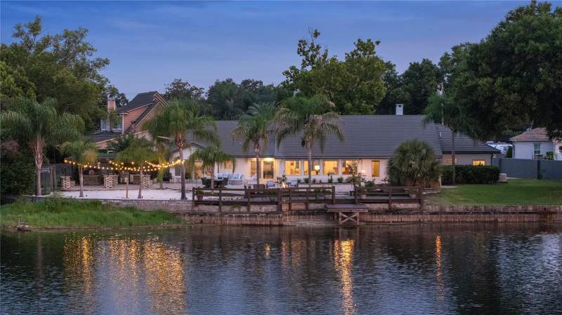 4 bedroom Single Family Residence at 2201 COVE COURT, LAKE BRANTLEY ISLES AMD, LONGWOOD — photo 3