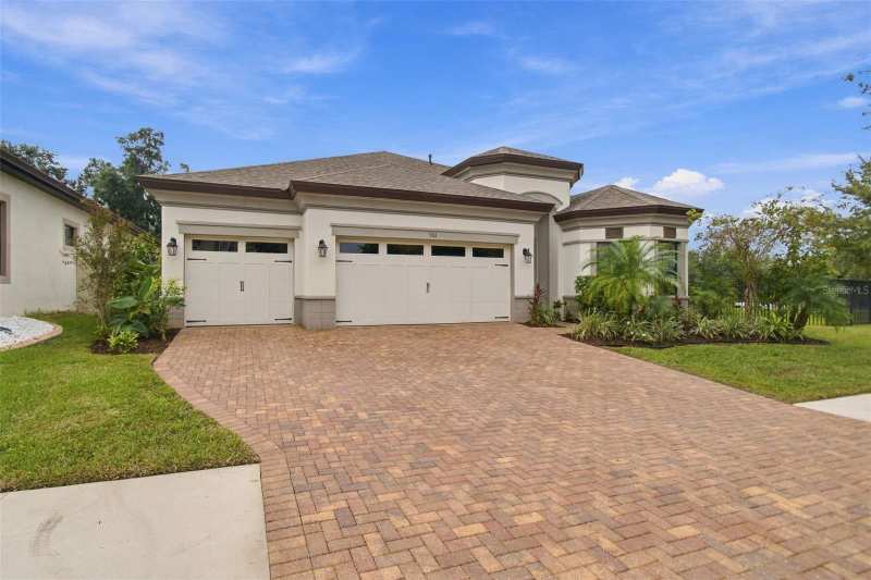 4 bedroom Single Family Residence at 901 Grand Cresta Avenue, La Collina Ph 3, Brandon — photo 1