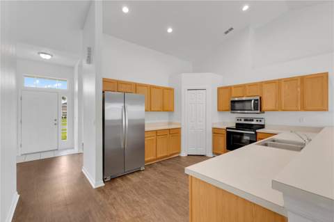315 Colony Court, Kissimmee FL - photo 7 of 29