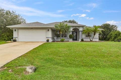 252 Denver Drive, Port Charlotte FL - photo 7 of 43