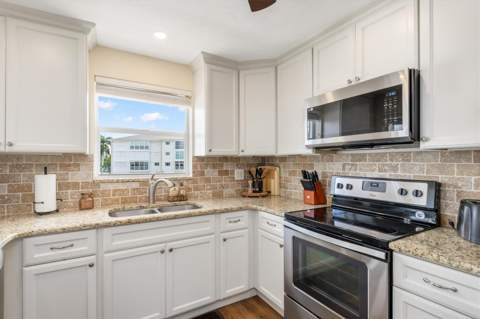 130 Breakers Court #221, Punta Gorda FL - photo 18 of 49