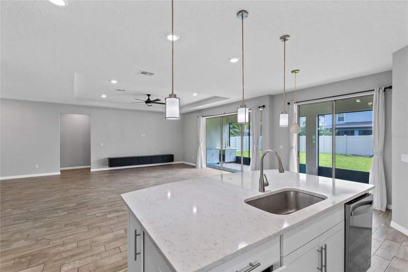 4 bedroom Single Family Residence at 2754 Matera Drive, Split Oak Estates, St Cloud — photo 4