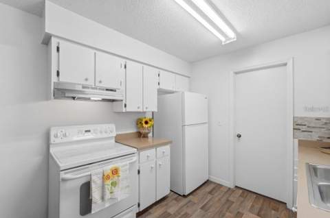 3126 Marlin Drive, Sebring FL - photo 10 of 34
