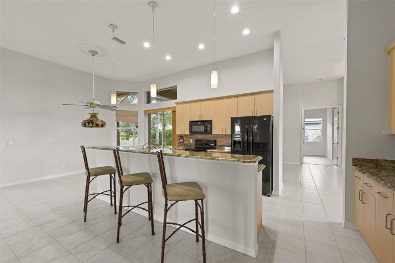 3 bedroom Single Family Residence at 2727 NW 45th Place, Cape Coral, Cape Coral — photo 3