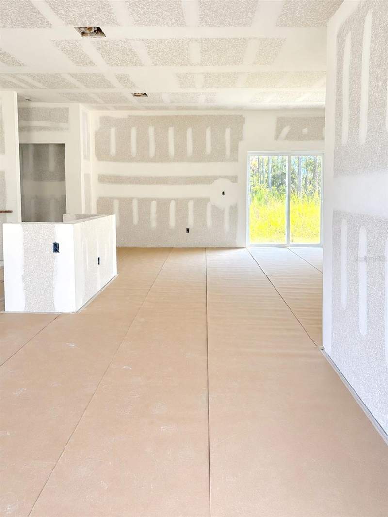 4 bedroom Single Family Residence at 23439 Corinne Avenue, Port Charlotte Sec 013, Port Charlotte — photo 2