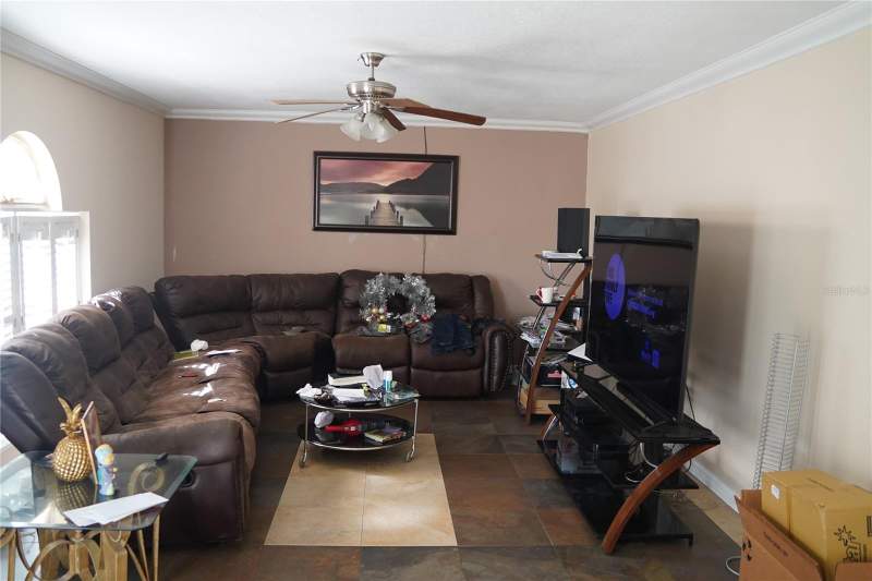 4 bedroom Single Family Residence at 304 Cocoa Court, Poinciana Village 1 Nbhd 1 North, Kissimmee — photo 3