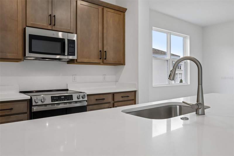 5 bedroom Single Family Residence at 7276 Rolling Leaf Road, Trinity Lakes Ph 3, Groveland — photo 4