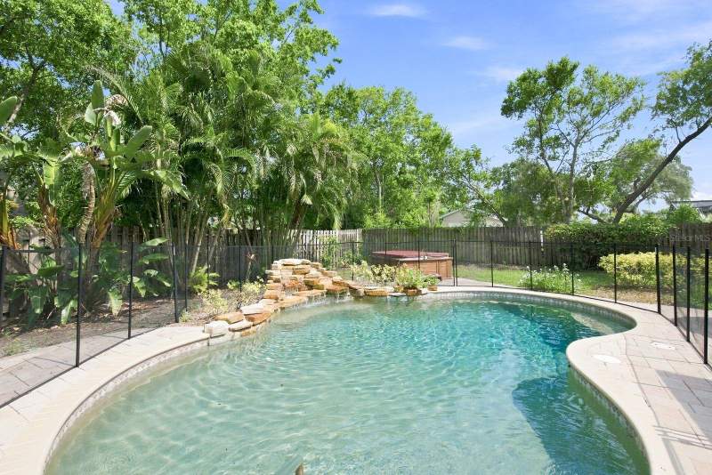 3 bedroom Single Family Residence at 1111 Carlton Road, Tampa & Tarpon Spgs Land Co, Tarpon Springs — photo 5