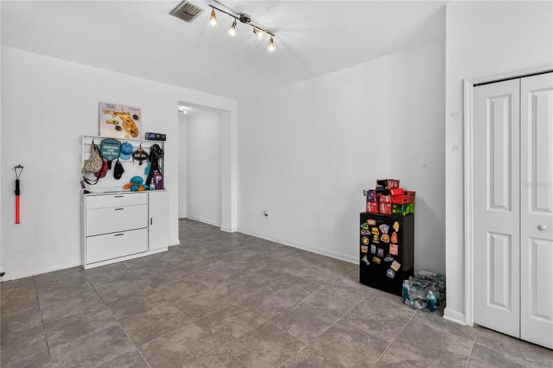 4 bedroom Townhouse at 299 Nine Iron Drive, Fox North, Davenport — photo 5