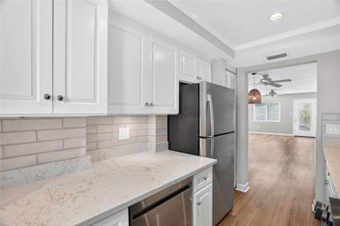 4570 Overlook Drive #175, St Petersburg FL - photo 10 of 41