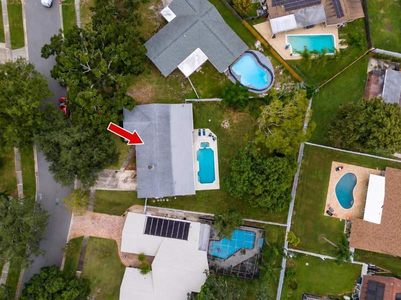 5 bedroom Single Family Residence at 1113 Glenmoor Court, Meadows The 1st Add, Clearwater — photo 2