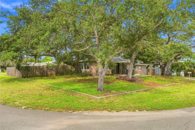 3 bedroom Single Family Residence at 10719 Cherokee Drive, Edgewater Estates, St Petersburg — photo 3