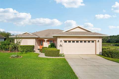 81 Fairway Circle, home for sale in Umatilla 32784