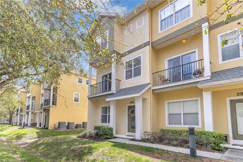 3 bedroom Condominium at 28 W Esther Street #E, Delaney Court, Orlando — photo 2