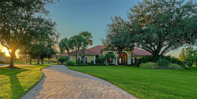 5 bedroom Single Family Residence at 8250 Hugh Alison Place, Laurel Oak Estates Sec 09, Sarasota — photo 2