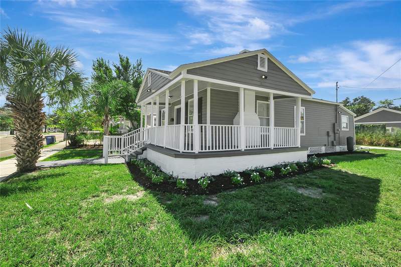 3 bedroom Single Family Residence at 3812 N Tampa Street, Arlington Heights, Tampa — photo 3