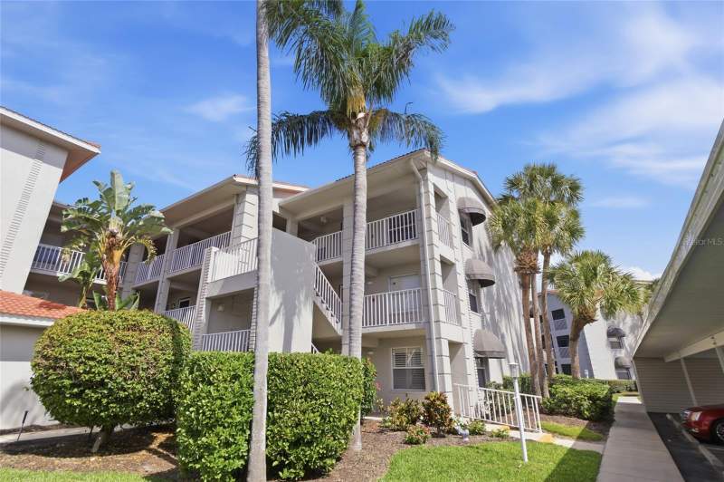 Stoneybrook Clubside