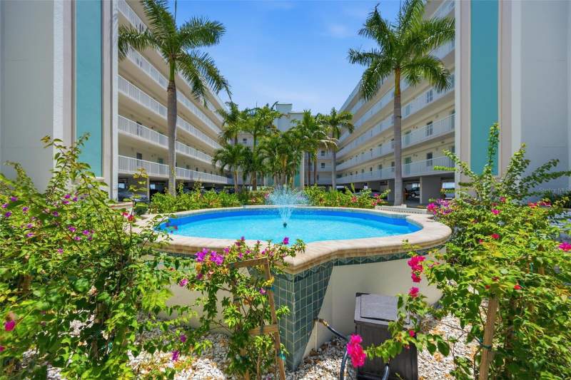 2 bedroom Condo - Hotel at 12000 Gulf Boulevard #611S, Sunset Vistas Condo Hotel On The Gulf, Treasure Island — photo 5