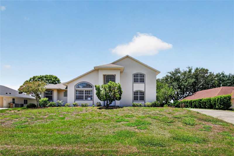 3 bedroom Single Family Residence at 12608 Lake Ridge Circle, Lake Ridge Club Add 01, Clermont — photo 1