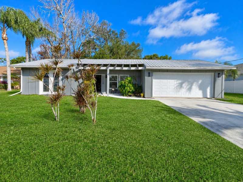 2 bedroom Single Family Residence at 101 Sea Street, New Smyrna Beach, New Smyrna Beach — photo 1