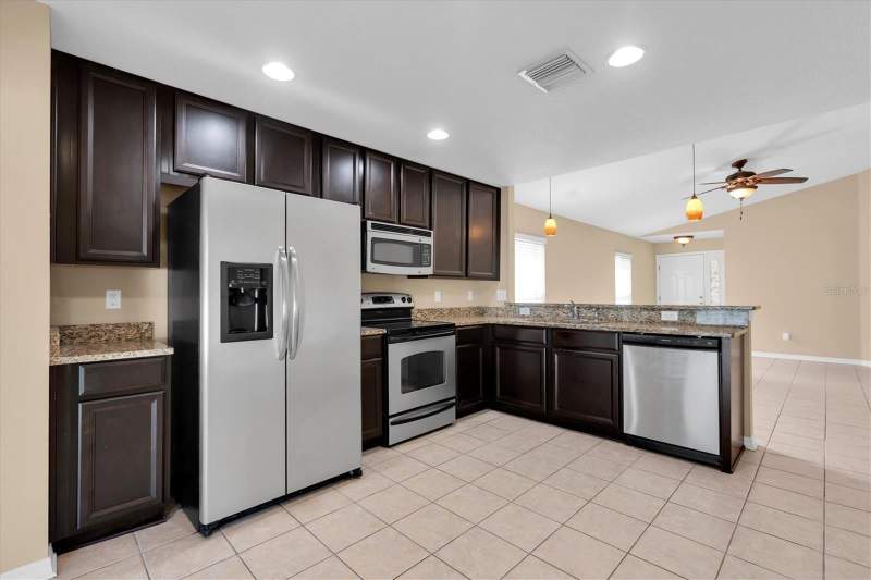 3 bedroom Single Family Residence at 10314 Greystone Ridge Court, Avelar Creek North, Riverview — photo 5