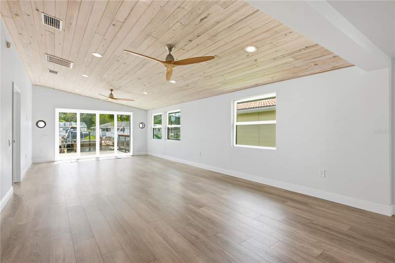 3 bedroom Single Family Residence at 4930 Pompano Drive, Flor A Mar Sec 15B, New Port Richey — photo 5