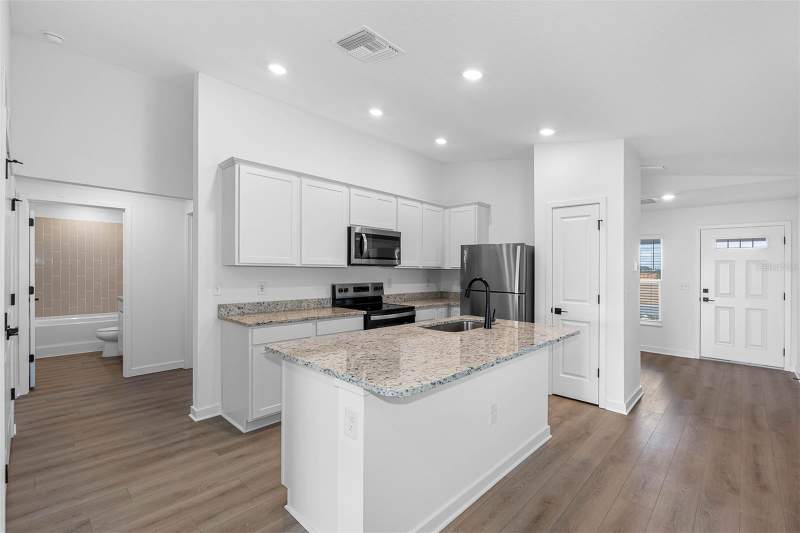 4 bedroom Single Family Residence at 5277 Cap Road, Trilby Crossings, Brooksville — photo 2