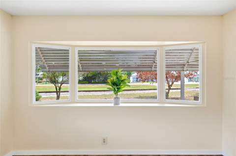 14742 Mandarin Street, Tavares FL - photo 16 of 35