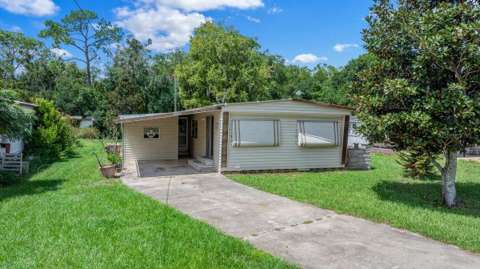 13337 Woodland Drive, home for sale in Astatula 34705