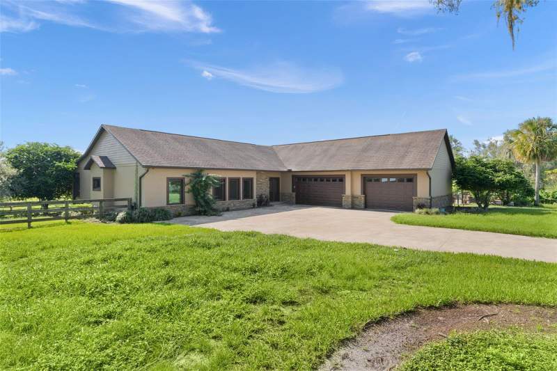4 bedroom Single Family Residence at 16215 DOUGLAS ROAD, ACREAGE & UNREC, GROVELAND — photo 2
