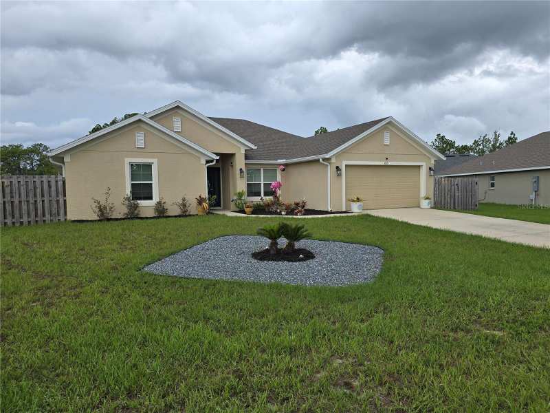 4 bedroom Single Family Residence at 825 W Hallam Drive, Citrus Spgs Un 24, Citrus Springs — photo 1