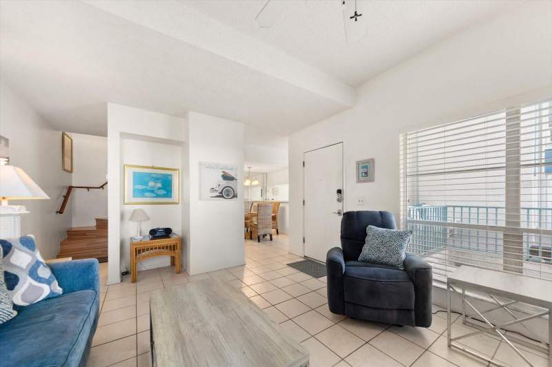 1 bedroom Condominium at 179 Medallion Boulevard #H, Madeira Beach Yacht Club Condo, Madeira Beach — photo 5