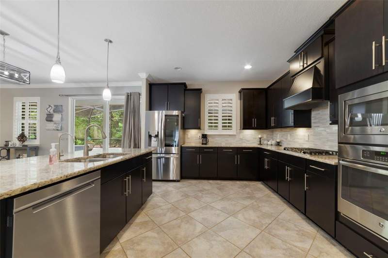 4 bedroom Single Family Residence at 706 Fringe Tree Court, Wellington Woods, Deland — photo 3