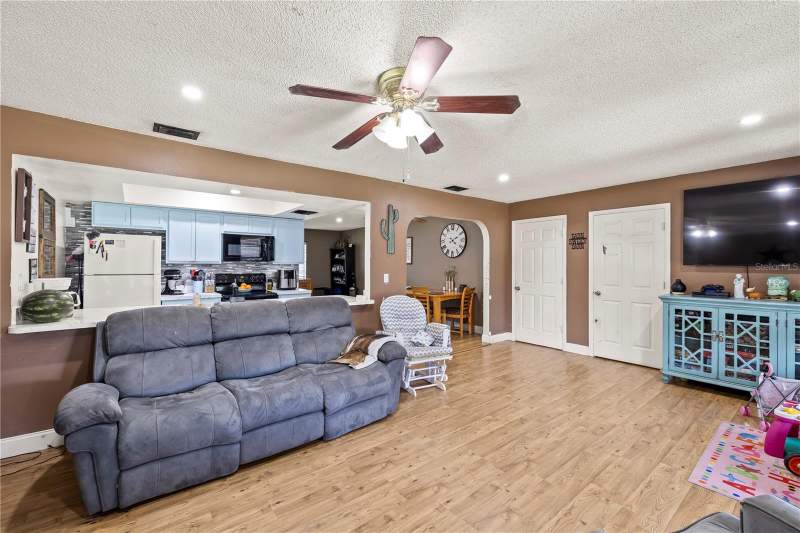 3 bedroom Single Family Residence at 1547 Sheehan Boulevard, Port Charlotte Sec 51, Port Charlotte — photo 5