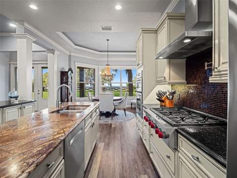 12442 Lakeshore Drive, Clermont FL - photo 16 of 56
