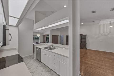 6232 Huntington Drive, Zephyrhills FL - photo 18 of 60